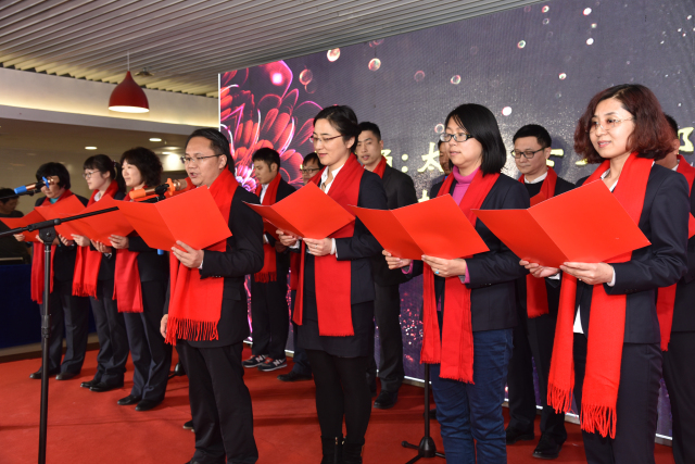9-十一能投詩(shī)朗誦《太陽(yáng)，每天都是新的》.jpg