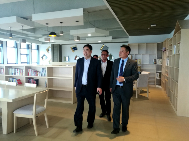 5-趙振元董事長參觀?；鶈T工文化中心2.jpg